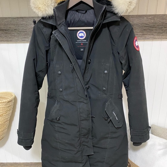 Women’s Kensington Parka - Canada Goose - XS - Picture 1 of 6